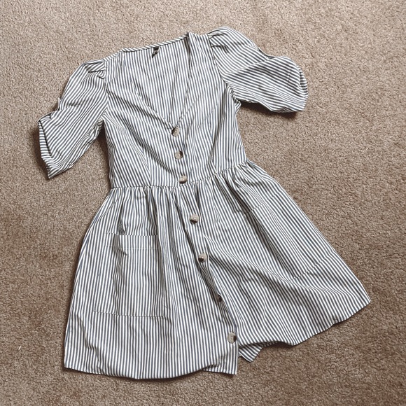 Zara TRF pinstripe blue white mini dress buttons - Picture 2 of 5